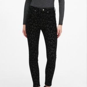 Gorgeous NWOT Flock Leopard Print Jeans